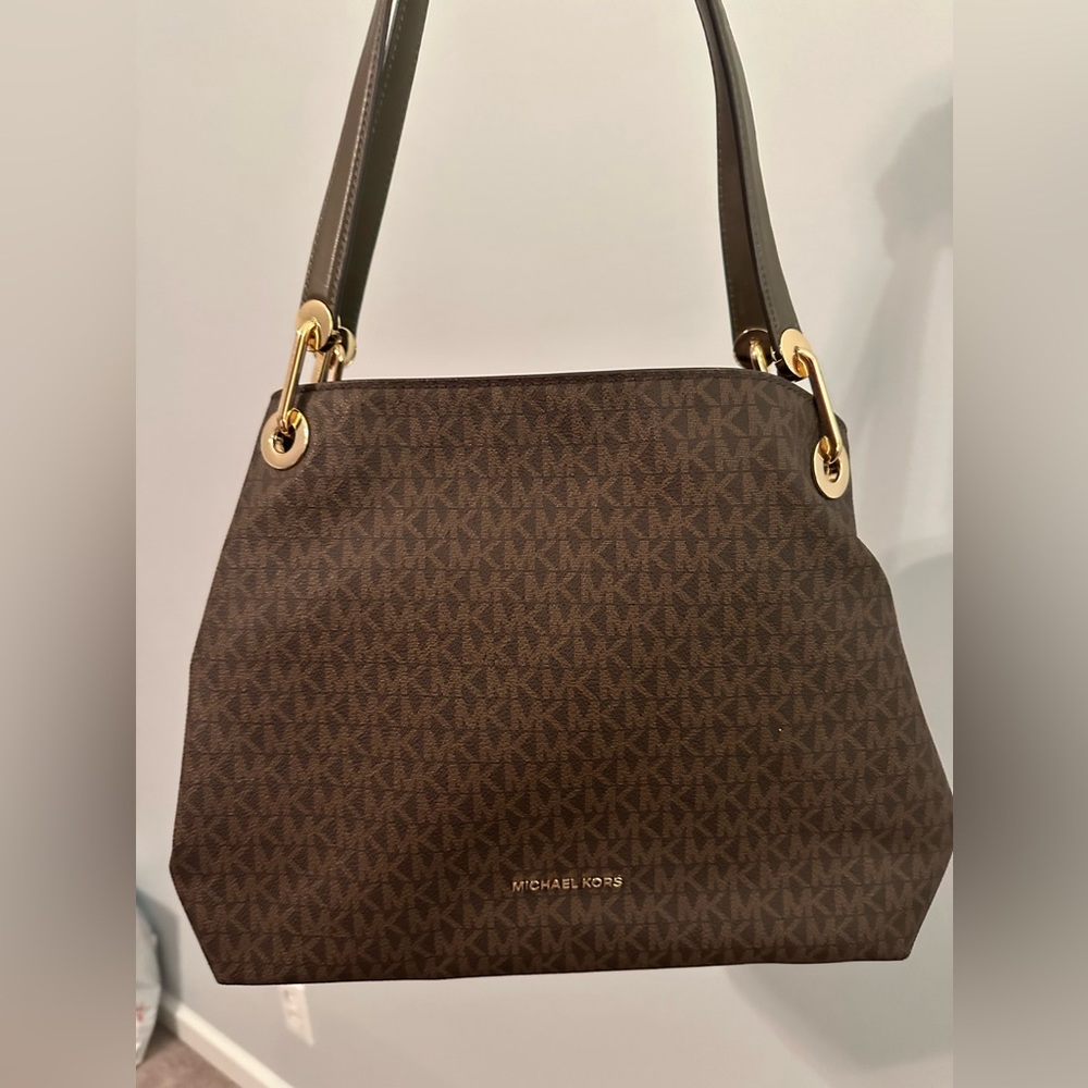 Mint condition Michael Kors purse